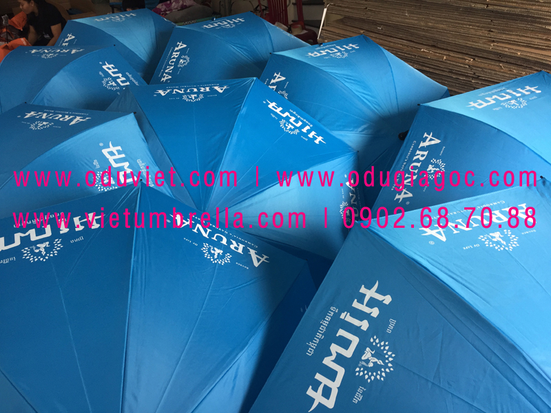 xưởng sản xuất ô dù cầm tay in logo quảng cáo